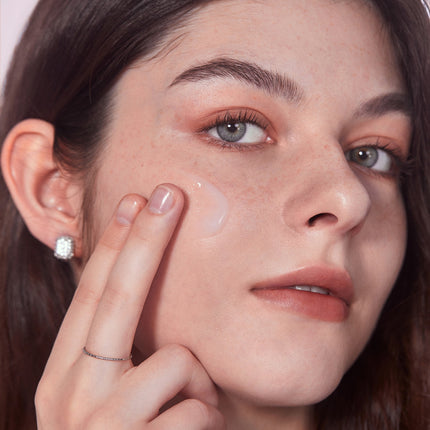 She Glam Love Dive At First Sight Moisturizing  Primer